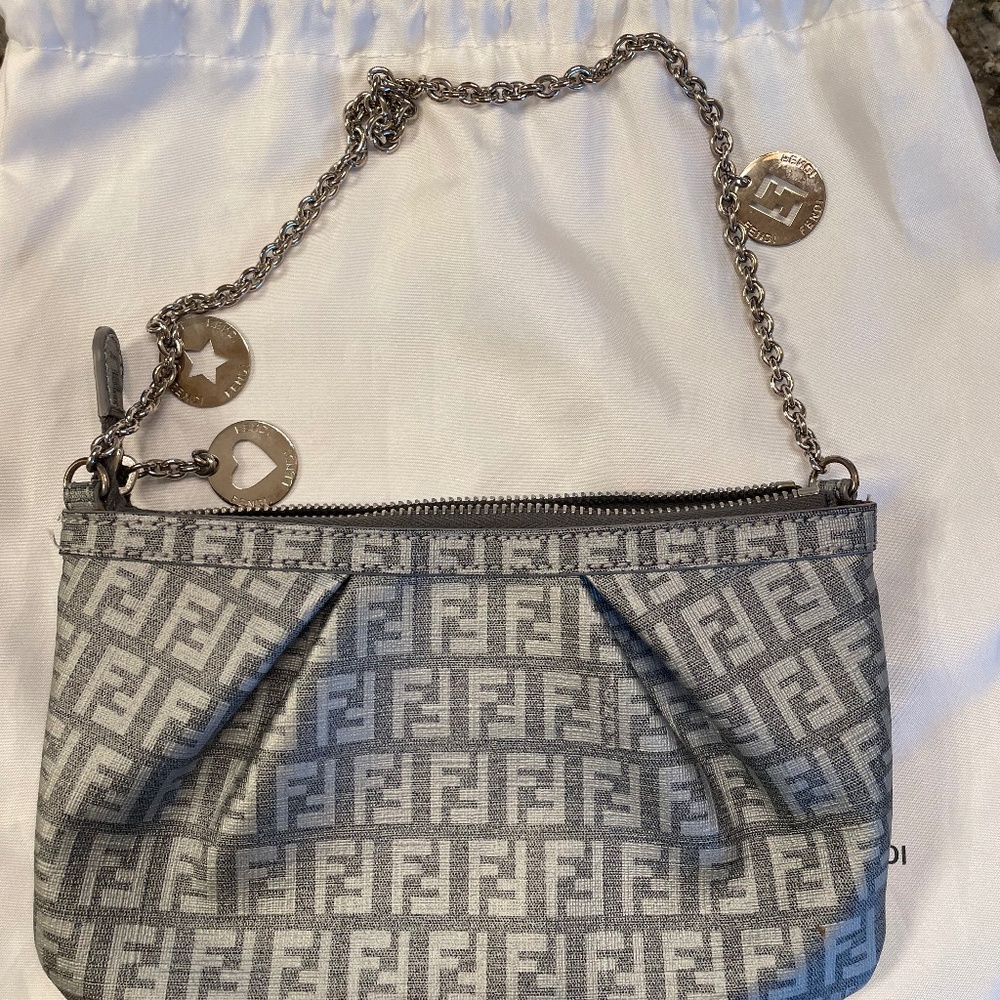 Fendi pouchette